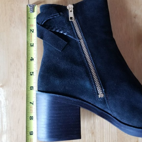 New UGG SUEDE Booties Boots - Picture 14 of 15